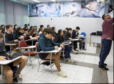 Termina hoje prazo para cursinhos populares enviarem propostas ao MEC