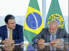 Decreto define medicina, direito e odonto como cursos presenciais