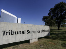 AGU pede que Polícia Federal investigue racismo contra ministra do TSE