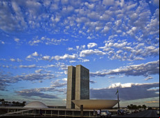 Alcolumbre marca para 17 de junho leitura do pedido para I do INSS